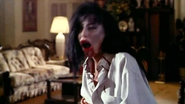 Королевы крика в джакузи (1991) эротический комедийный ужастик